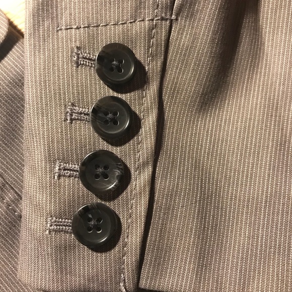 Banana Republic gray striped blazer Petite- Sz 0P - Picture 5 of 8